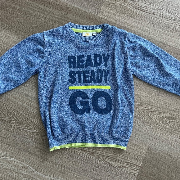 Boys shirts bundle with Mario slippers (4 tops and slippers) - Picture 3 of 10